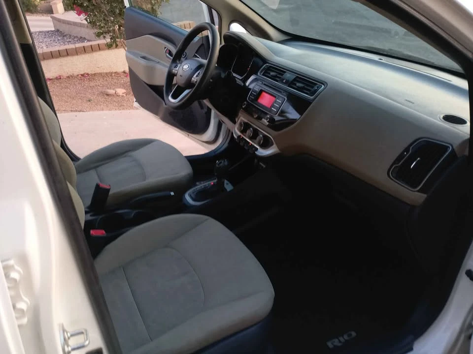2017 Kia Rio - Image 7 of 19