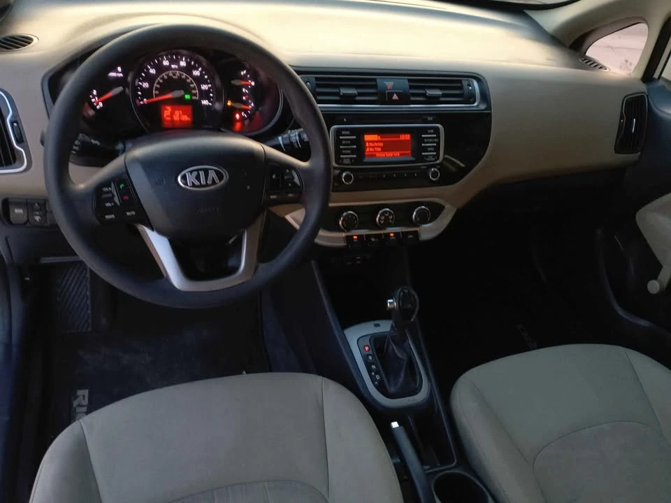 2017 Kia Rio - Image 6 of 19