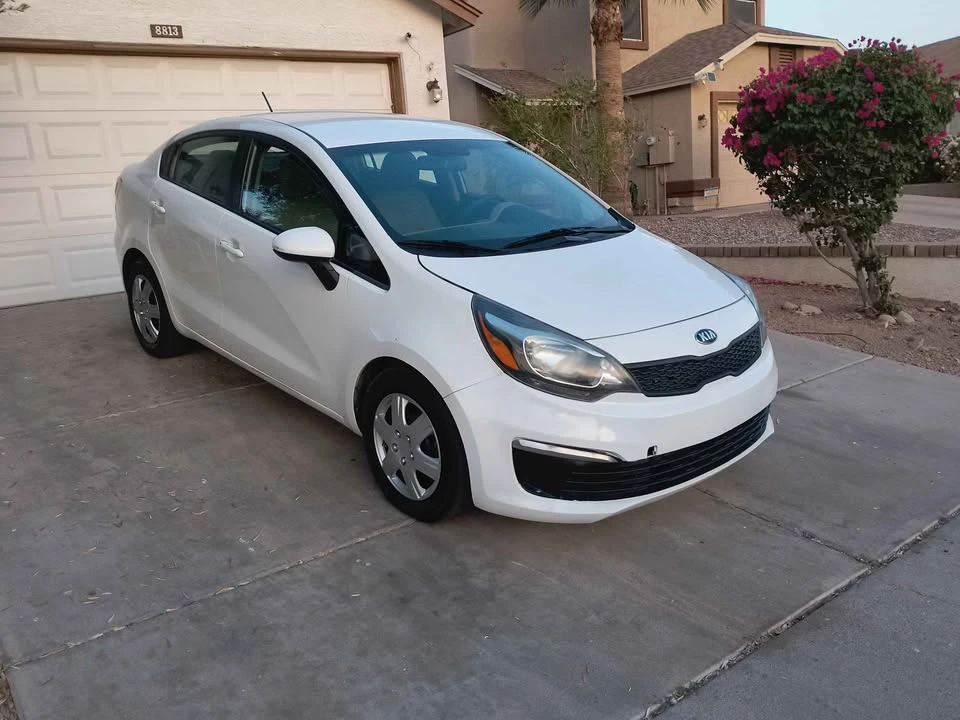 2017 Kia Rio - Image 2 of 19