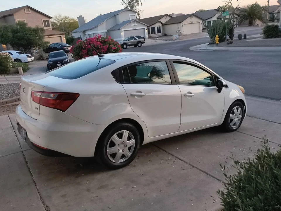 2017 Kia Rio - Image 14 of 19