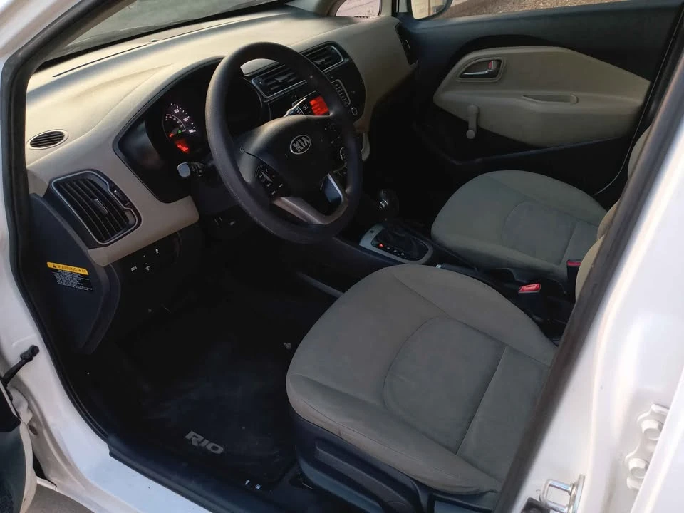 2017 Kia Rio - Image 10 of 19