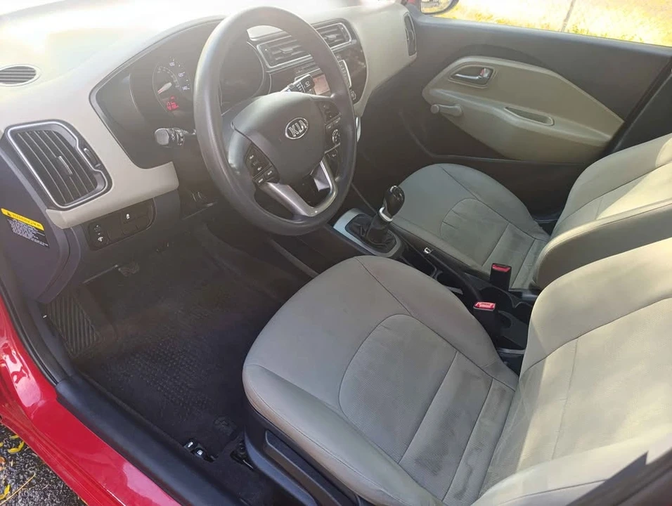2017 Kia Rio - Image 8 of 18