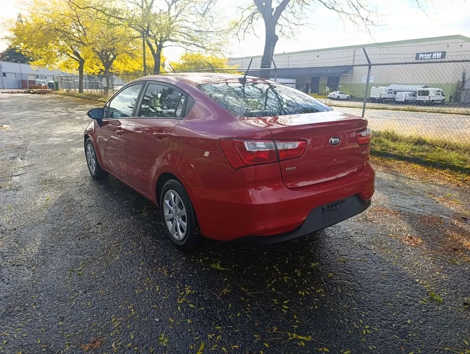 2017 Kia Rio - Image 5 of 18