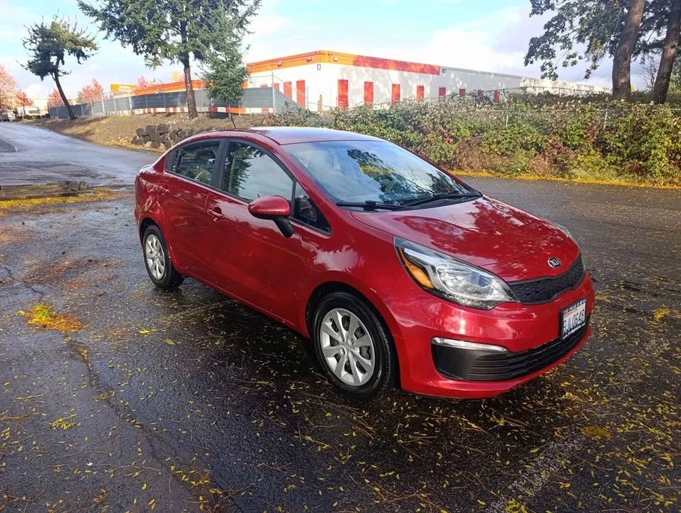 2017 Kia Rio - Image 10 of 18