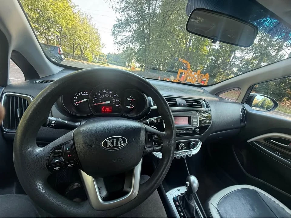 2017 Kia Rio - Image 14 of 14