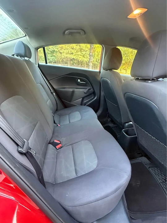 2017 Kia Rio - Image 8 of 13