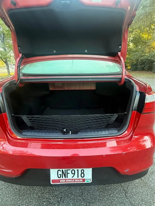 2017 Kia Rio - Image 10 of 13