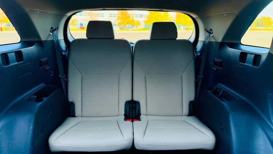2017 Kia Sorento - Image 16 of 18