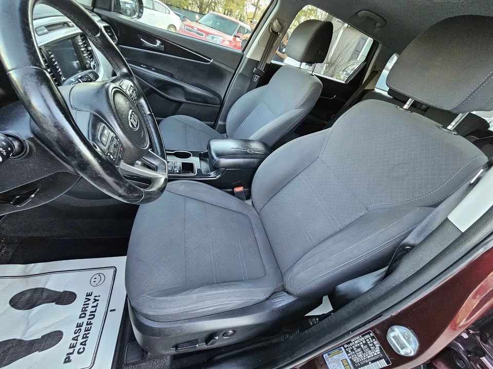 2017 Kia Sorento - Image 19 of 19