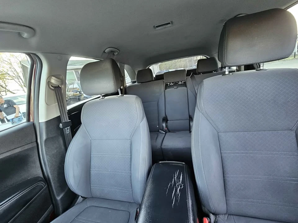 2017 Kia Sorento - Image 12 of 19