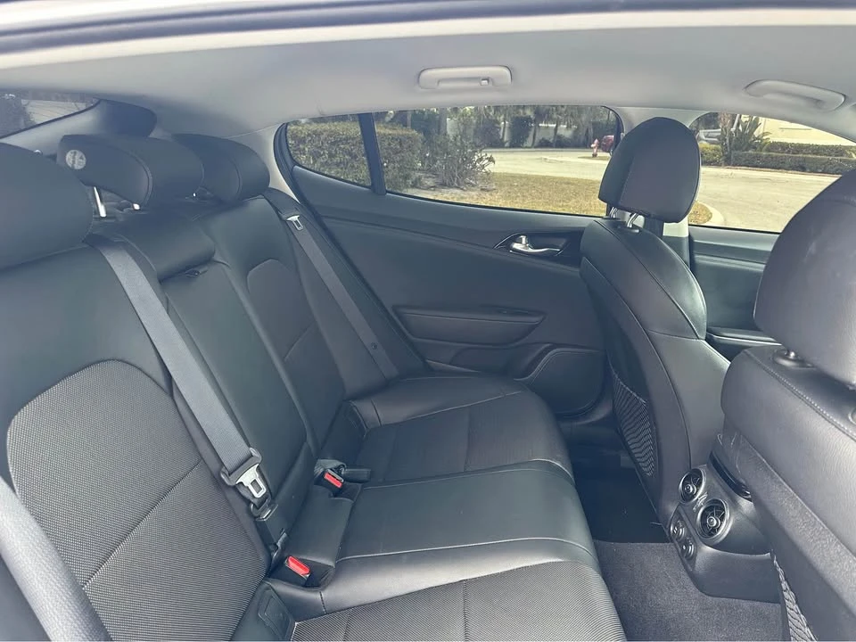 2017 Kia Stinger - Image 4 of 5