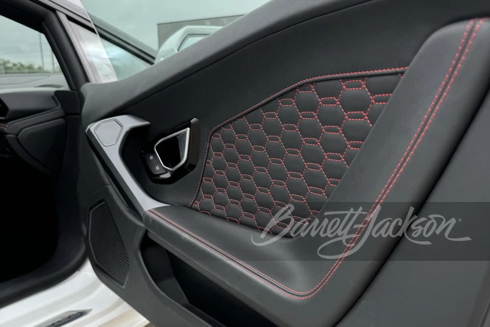 2017 Lamborghini Huracan LP580-2 - Image 7 of 10