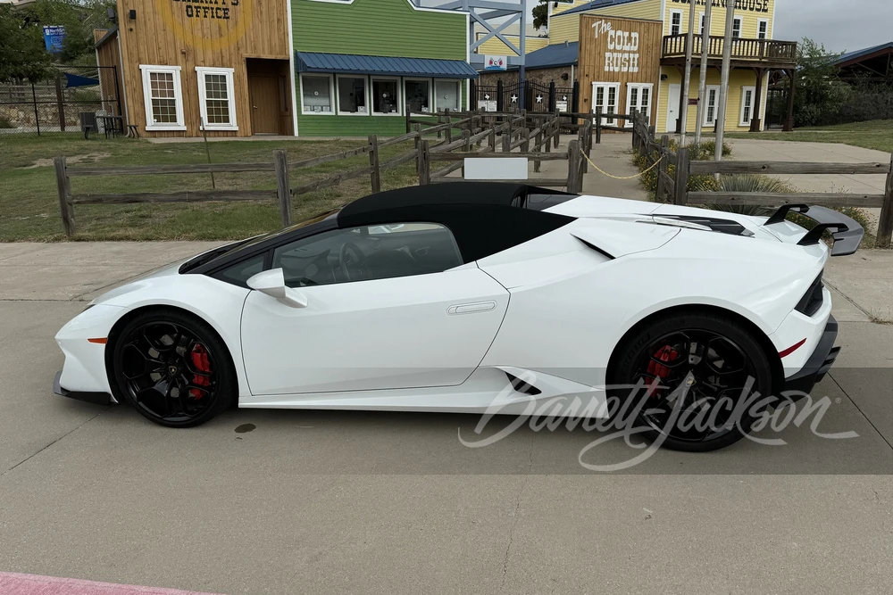 2017 Lamborghini Huracan LP580-2 - Image 5 of 10