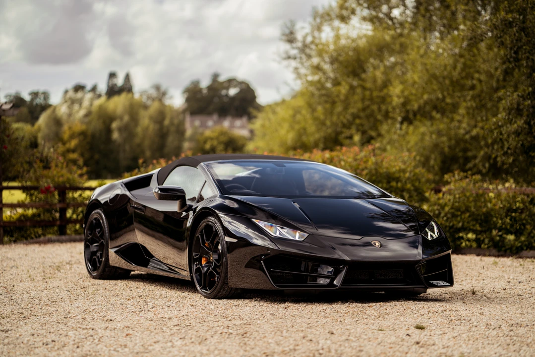 2017 Lamborghini Huracan LP580-2 - Image 3 of 31