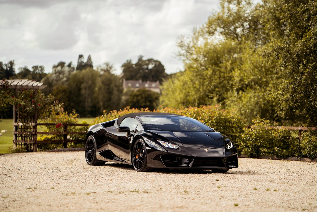 2017 Lamborghini Huracan LP580-2 - Image 5 of 31