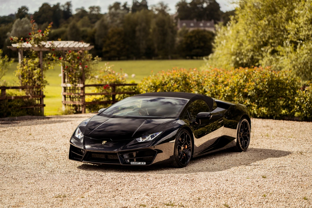 2017 Lamborghini Huracan LP580-2 - Image 10 of 31