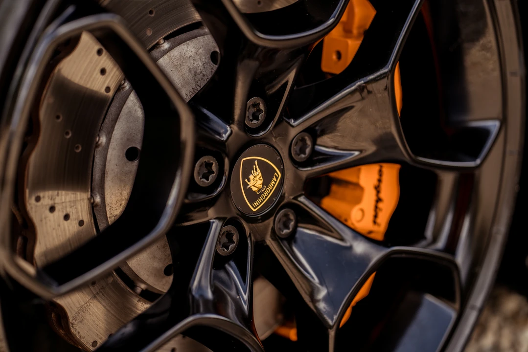 2017 Lamborghini Huracan LP580-2 - Image 14 of 31