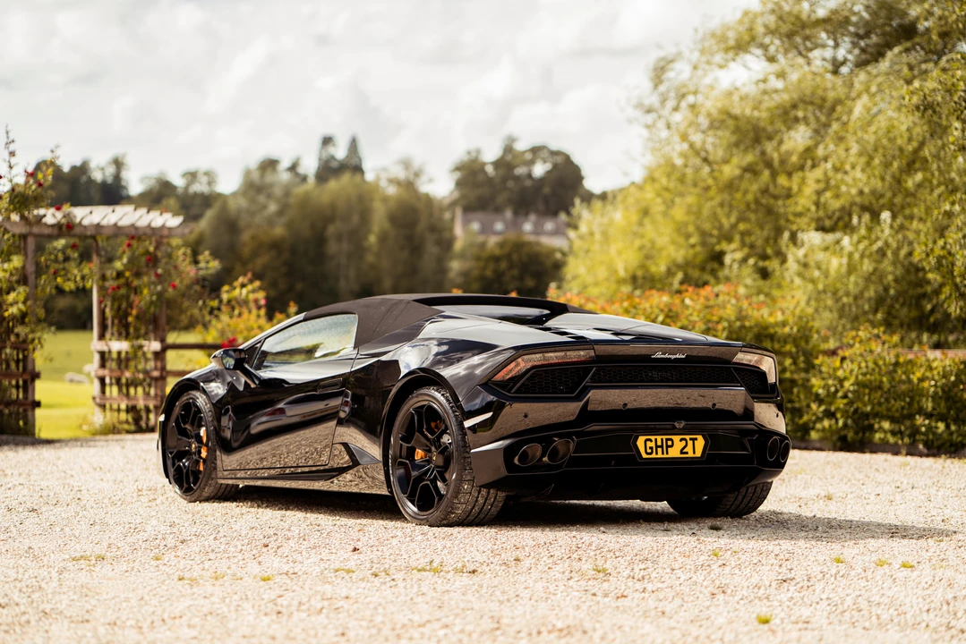 2017 Lamborghini Huracan LP580-2 - Image 27 of 31