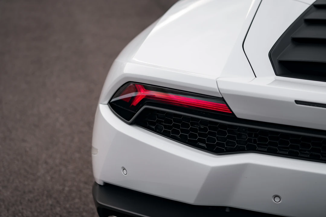 2017 Lamborghini Huracan LP610-4 - Image 30 of 31