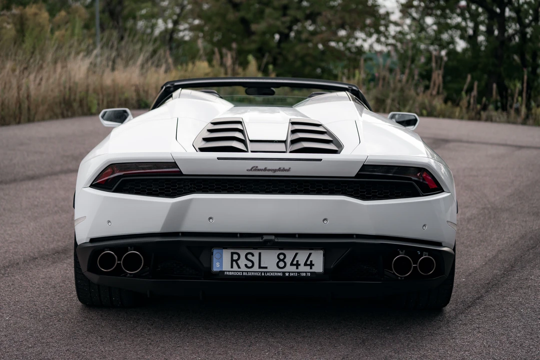 2017 Lamborghini Huracan LP610-4 - Image 7 of 31