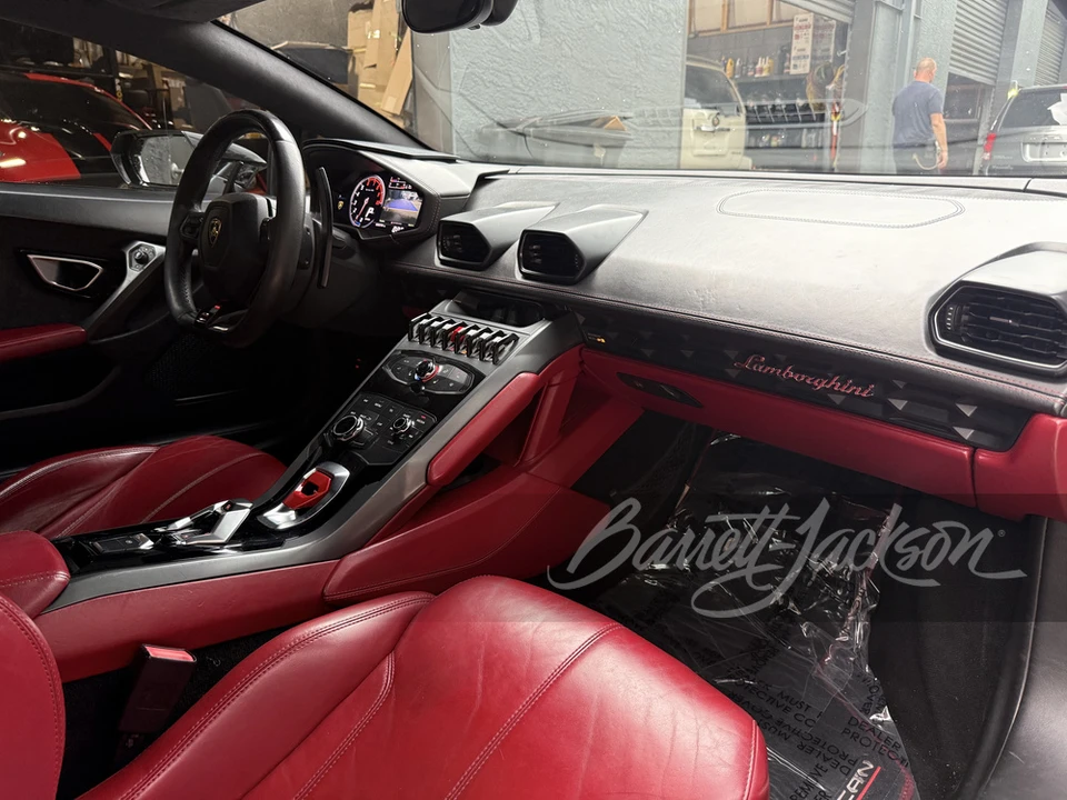 2017 Lamborghini Huracan LP580-2 - Image 8 of 31