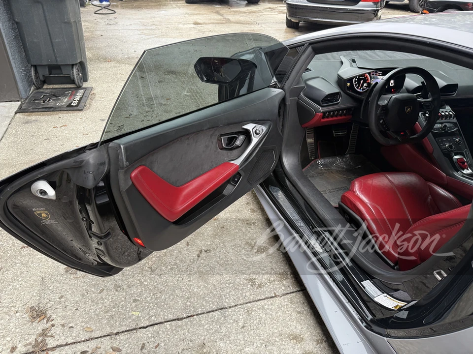2017 Lamborghini Huracan LP580-2 - Image 14 of 31
