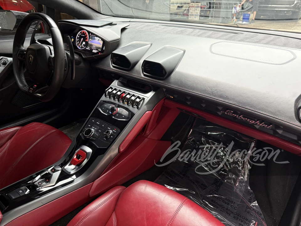 2017 Lamborghini Huracan LP580-2 - Image 29 of 31