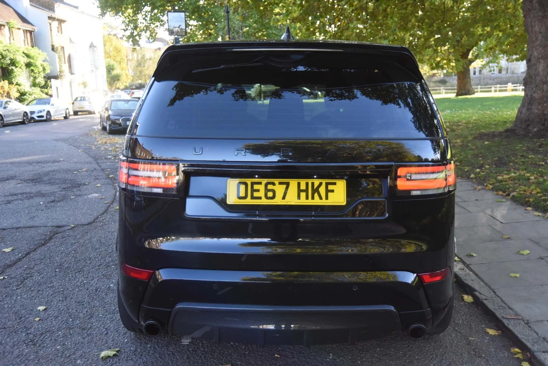 2017 Land Rover Discovery 5th Gen - Image 7 of 31