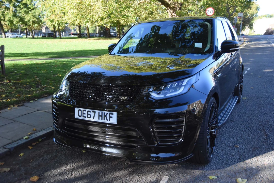 2017 Land Rover Discovery 5th Gen - Image 10 of 31