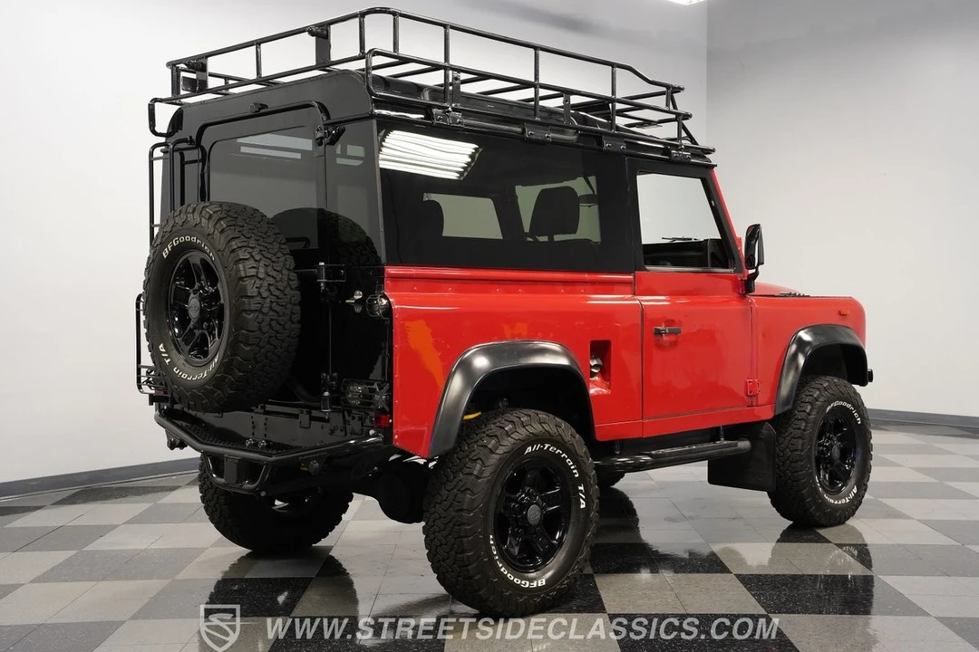2017 Land Rover Defender 90 - Image 12 of 12
