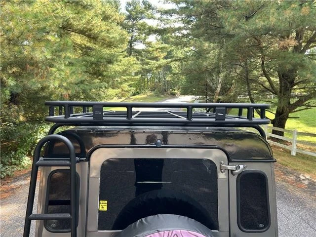 2017 Land Rover Defender 90 - Image 17 of 21