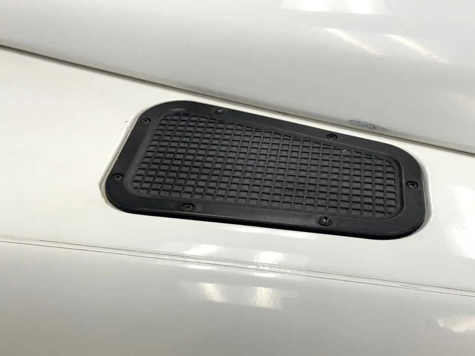 2017 Land Rover Defender 90 - Image 12 of 21