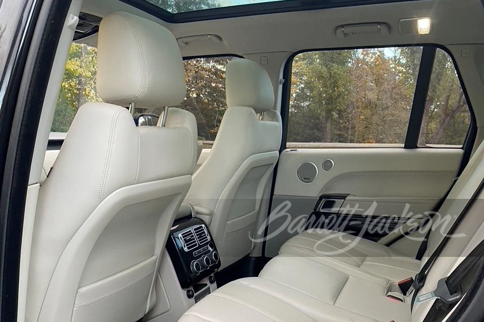 2017 Land Rover Range Rover L405 - Image 9 of 14