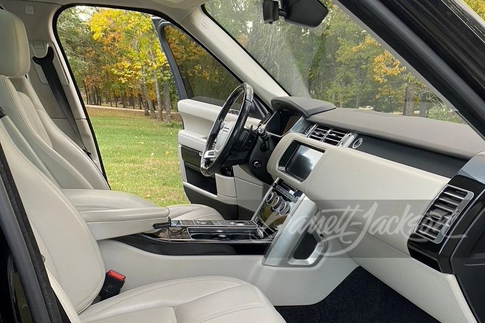 2017 Land Rover Range Rover L405 - Image 10 of 14