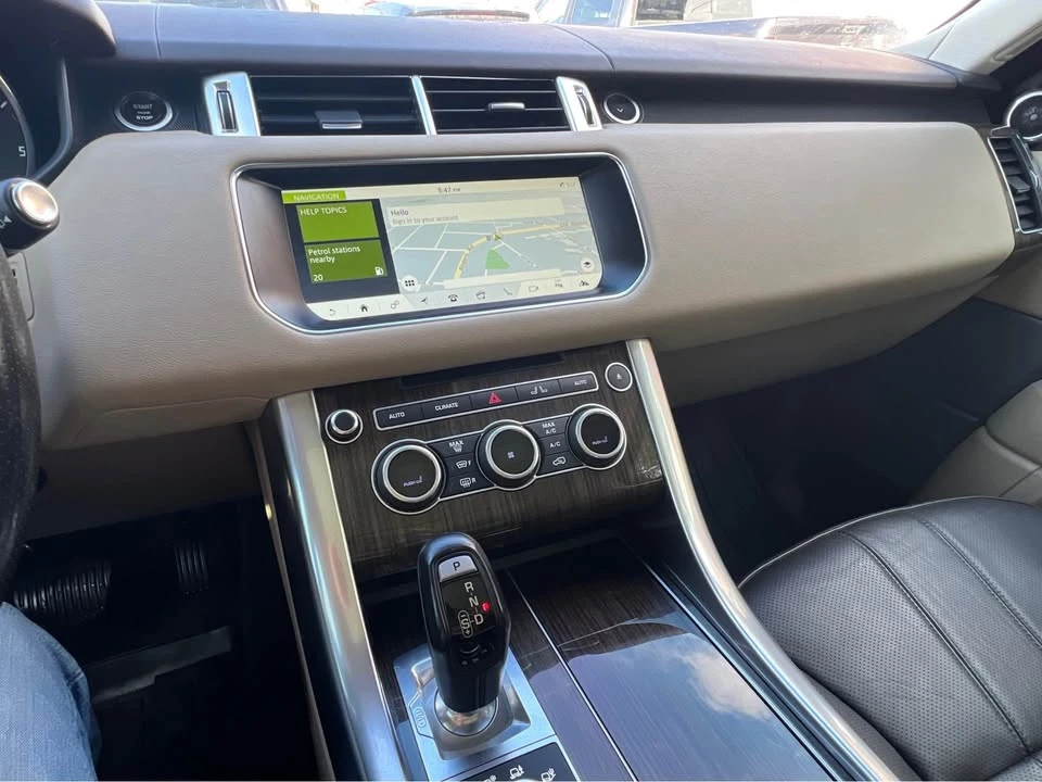 2017 Land Rover Range Rover L405 - Image 9 of 20