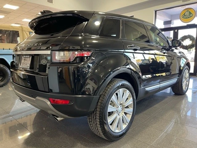 2017 Land Rover Range Rover L405 - Image 4 of 12