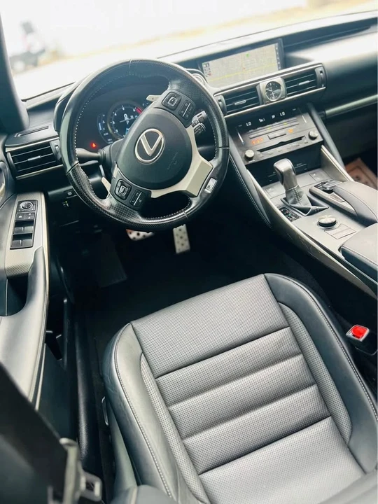 2017 Lexus IS 3rd Gen - Image 5 of 6