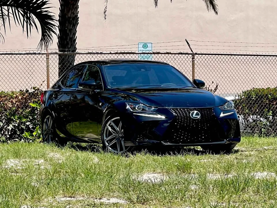 2017 Lexus IS 3rd Gen - Image 3 of 10