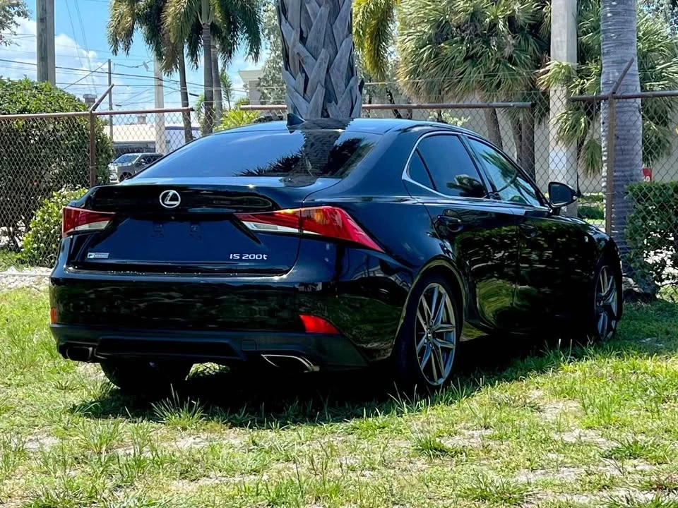 2017 Lexus IS 3rd Gen - Image 7 of 10