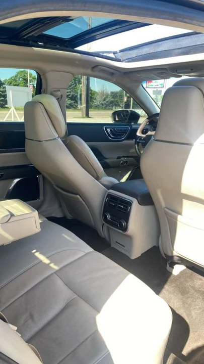 2017 Lincoln Continental 10th Gen - Image 9 of 9