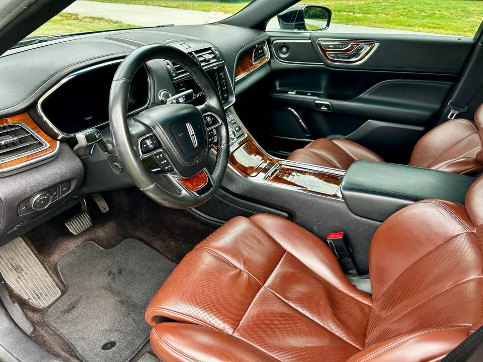 2017 Lincoln Continental 10th Gen - Image 14 of 24