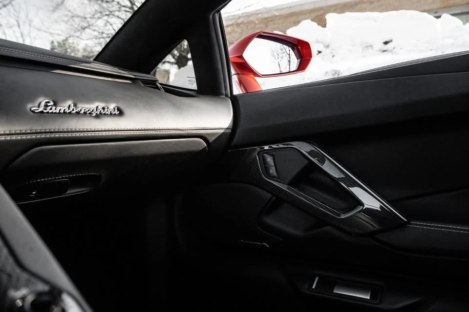 2017 Lamborghini Aventador LP700-4 - Image 13 of 19