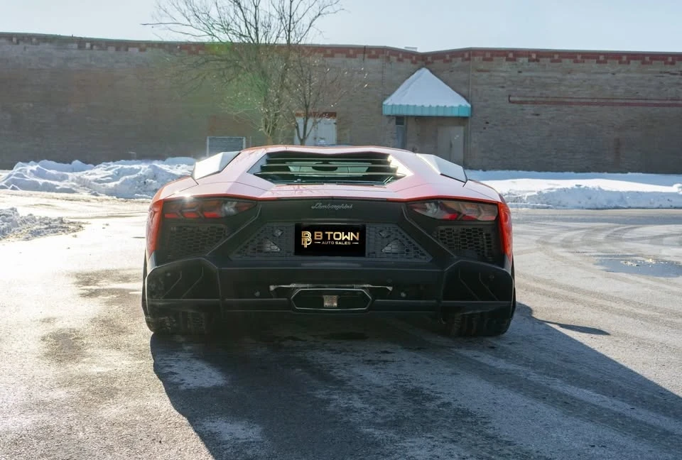 2017 Lamborghini Aventador LP700-4 - Image 7 of 19
