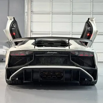 2017 Lamborghini Aventador SV Coupe