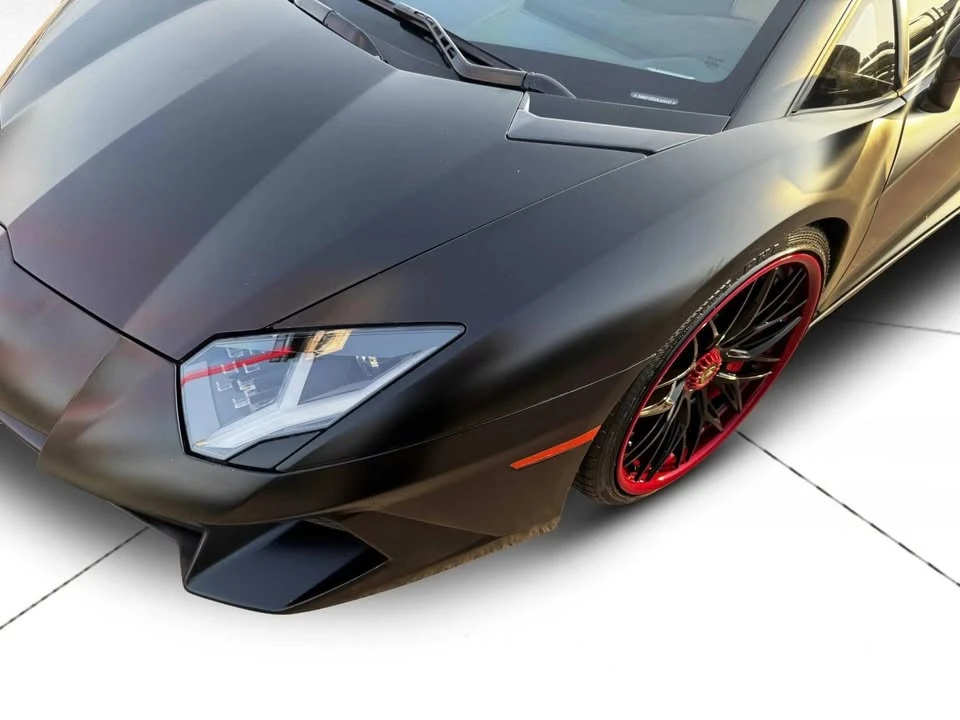 2017 Lamborghini Aventador - Image 14 of 20