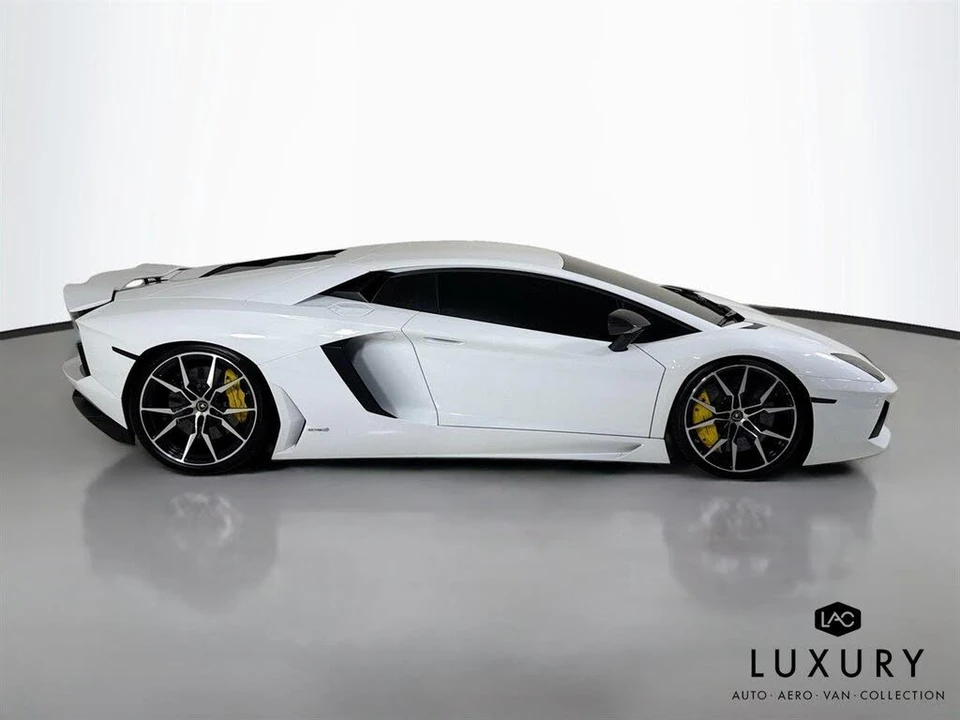 2017 Lamborghini Aventador S LP740-4 - Image 5 of 6