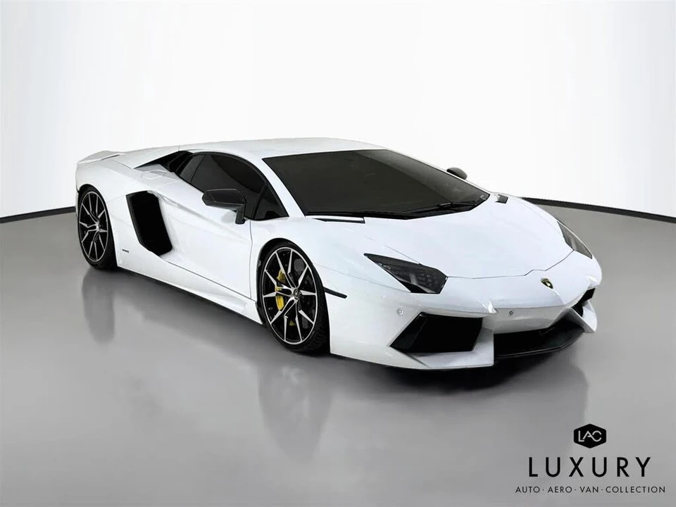 2017 Lamborghini Aventador S LP740-4 - Image 3 of 6
