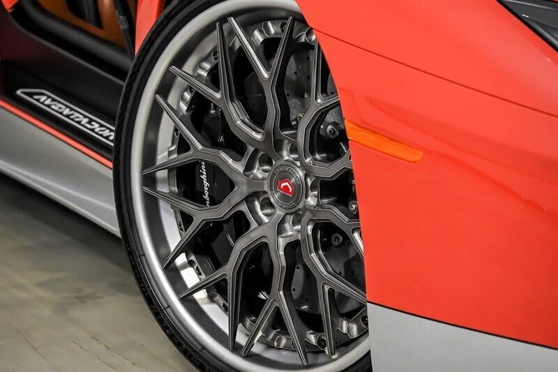 2017 Lamborghini Aventador S LP740-4 - Image 6 of 31