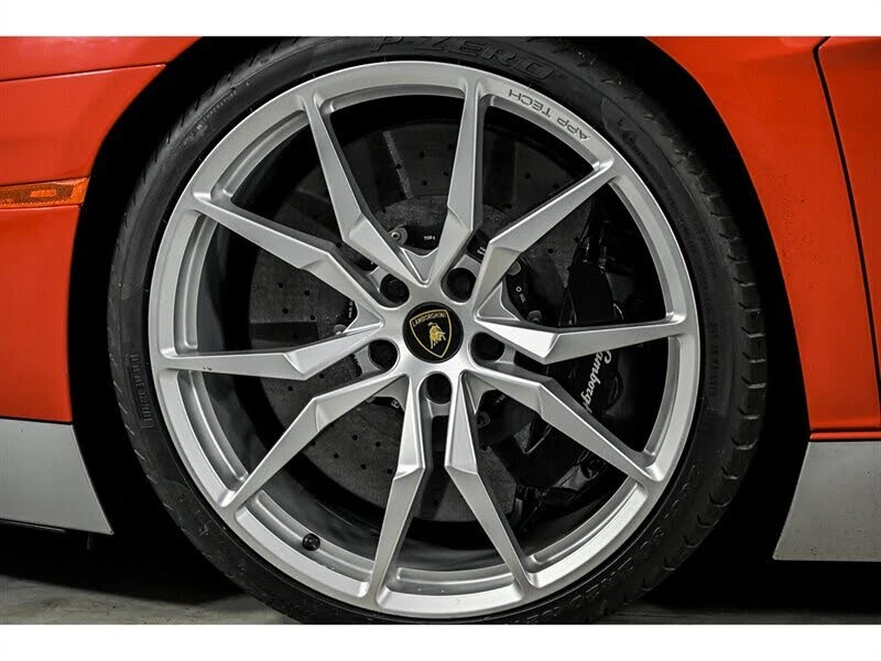 2017 Lamborghini Aventador S LP740-4 - Image 20 of 31