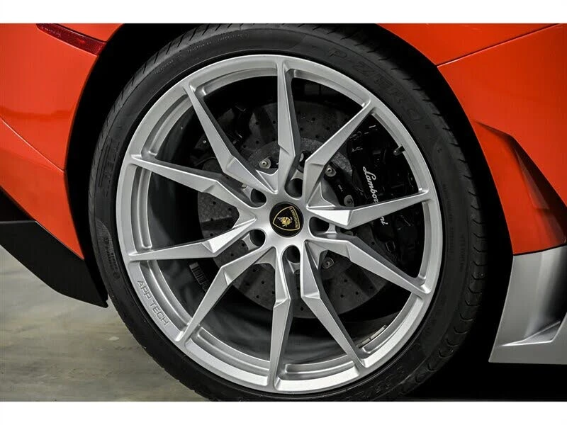 2017 Lamborghini Aventador S LP740-4 - Image 24 of 31